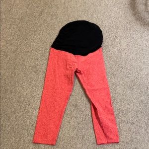 Beyond the Bump Maternity crop, space dye, medium